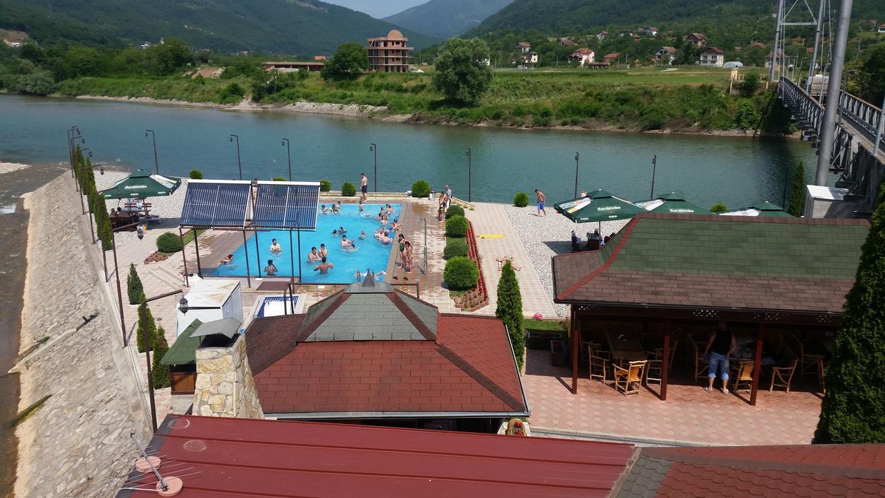 Pansion Basa Hotel Ustikolina Kültér fotó