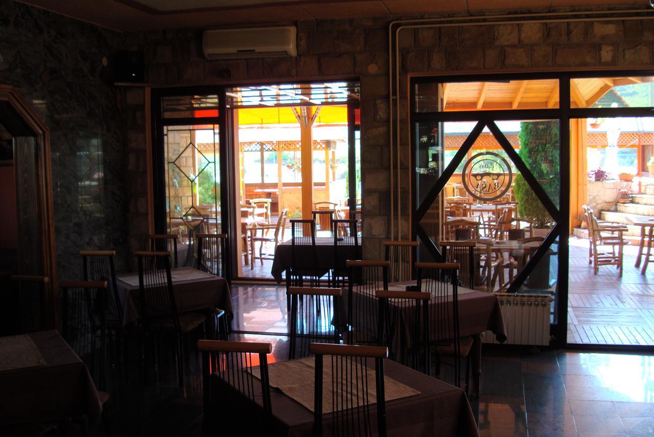 Pansion Basa Hotel Ustikolina Kültér fotó