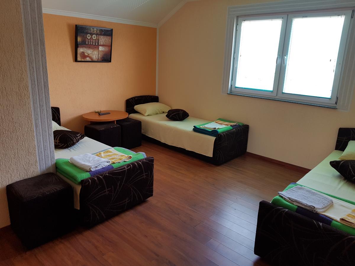 Pansion Basa Hotel Ustikolina Kültér fotó